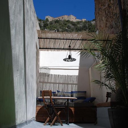 Appartement De Charme Au Coeur D Une Cite Medievale Villefranche-de-Conflent Exteriör bild