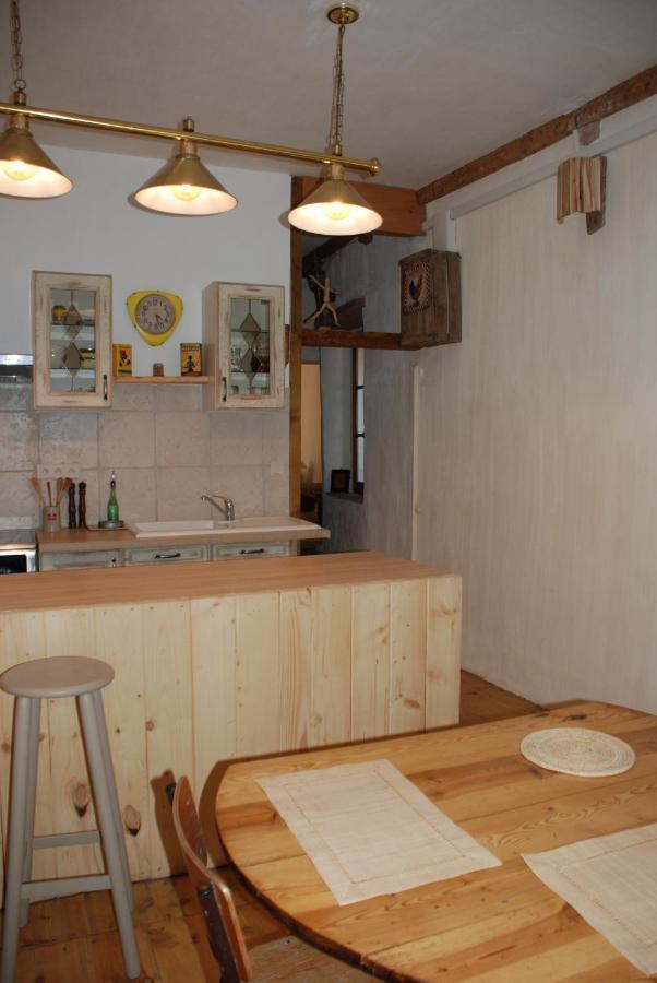 Appartement De Charme Au Coeur D Une Cite Medievale Villefranche-de-Conflent Exteriör bild