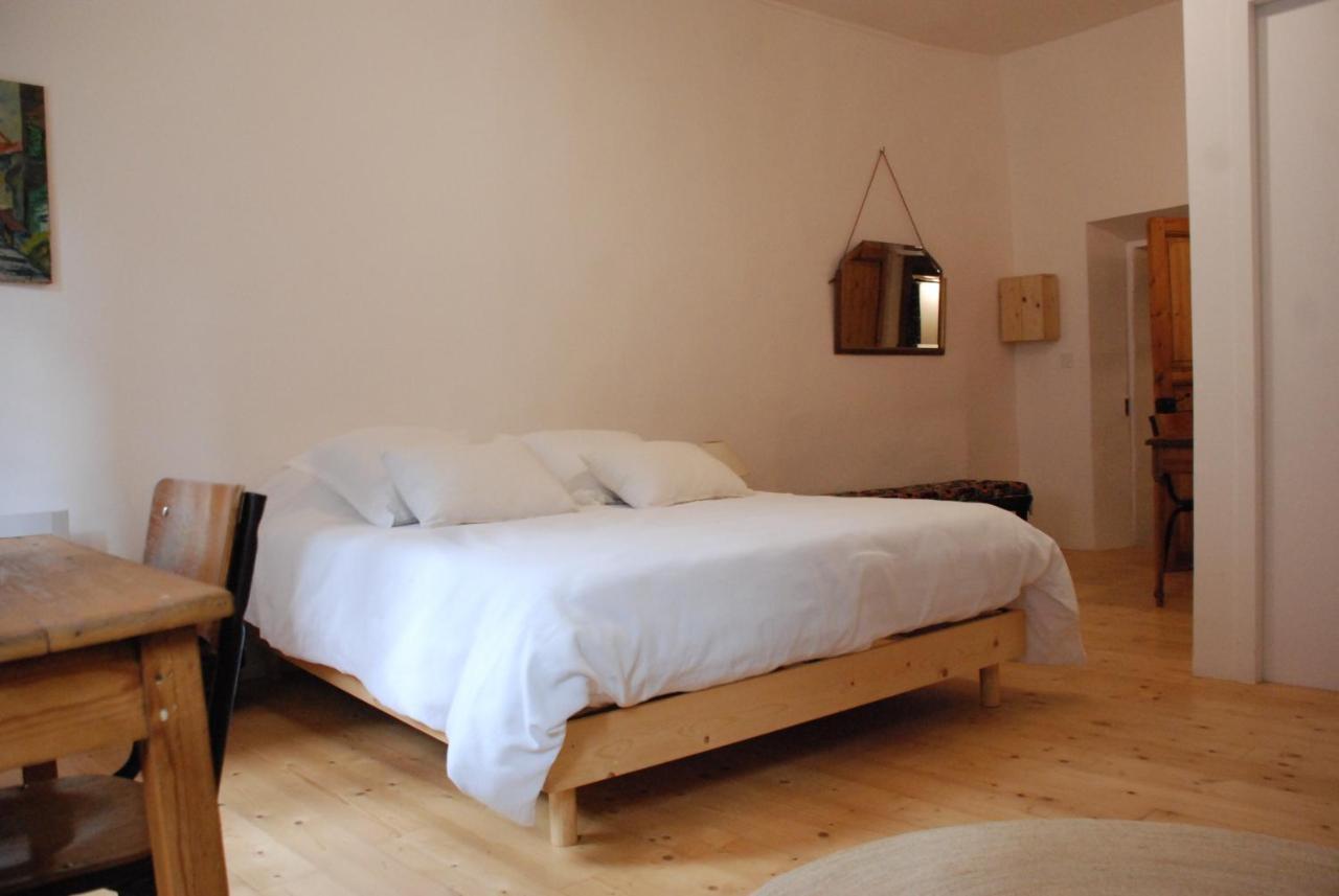 Appartement De Charme Au Coeur D Une Cite Medievale Villefranche-de-Conflent Exteriör bild