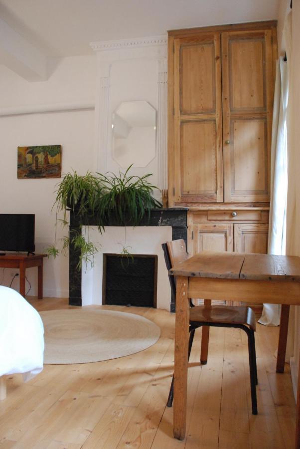 Appartement De Charme Au Coeur D Une Cite Medievale Villefranche-de-Conflent Exteriör bild